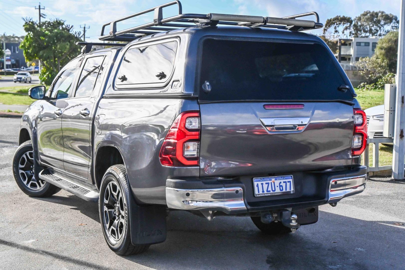2021 Toyota Hilux SR5 in Silver