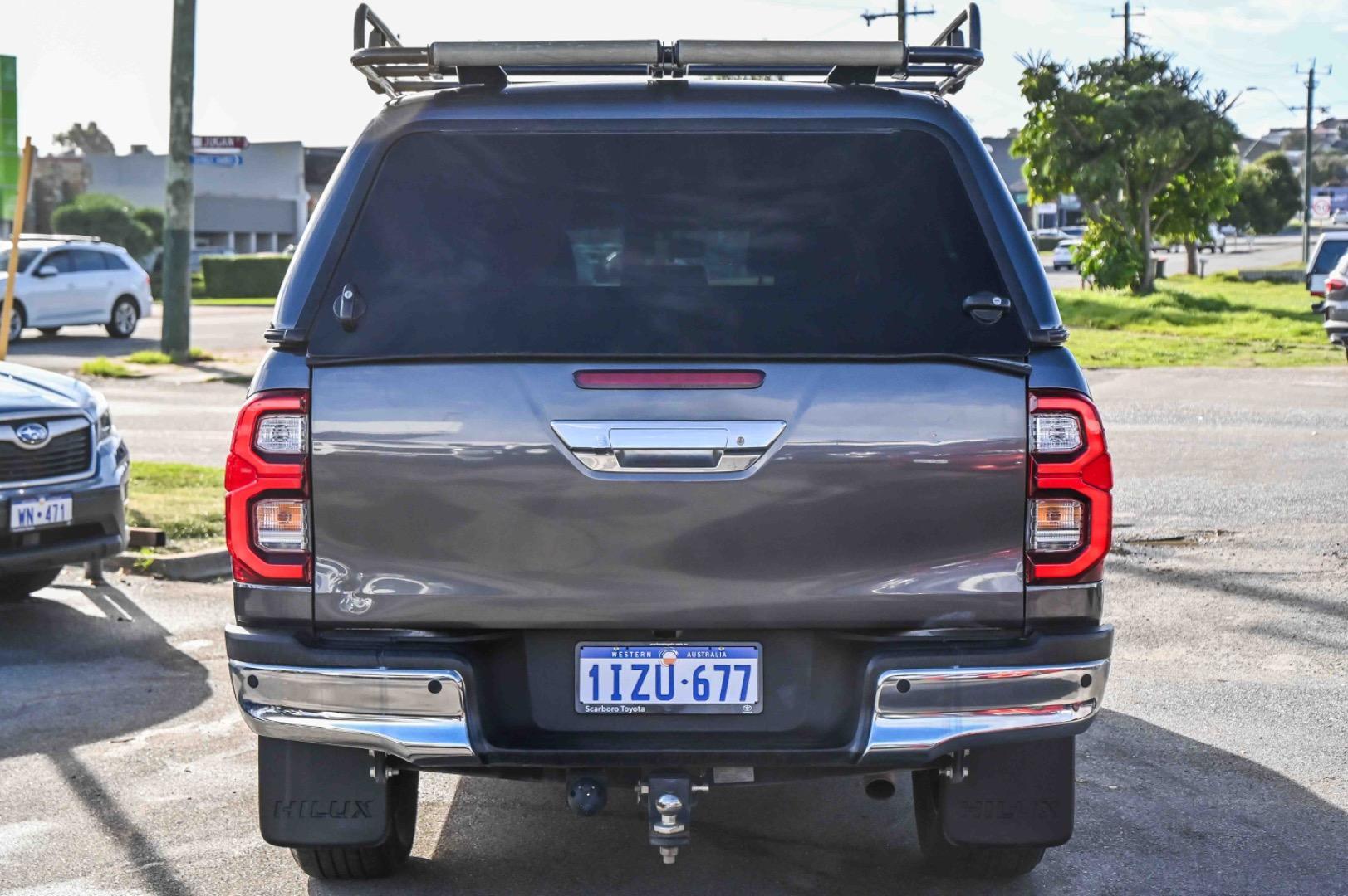 2021 Toyota Hilux SR5 in Silver