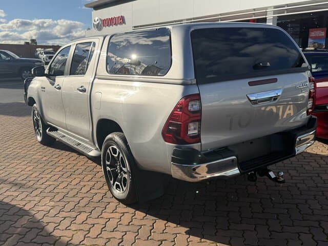 2022 Toyota Hilux SR5 in Silver