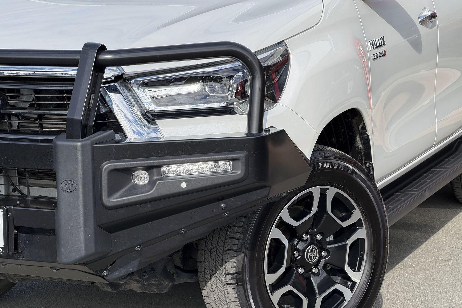 2023 Toyota Hilux SR5 in White