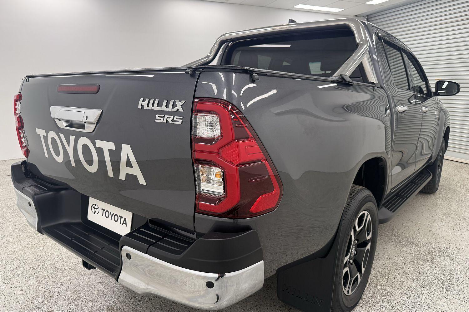 2023 Toyota Hilux SR5 in Silver