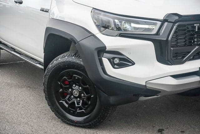 2023 Toyota Hilux GR-SPORT in White