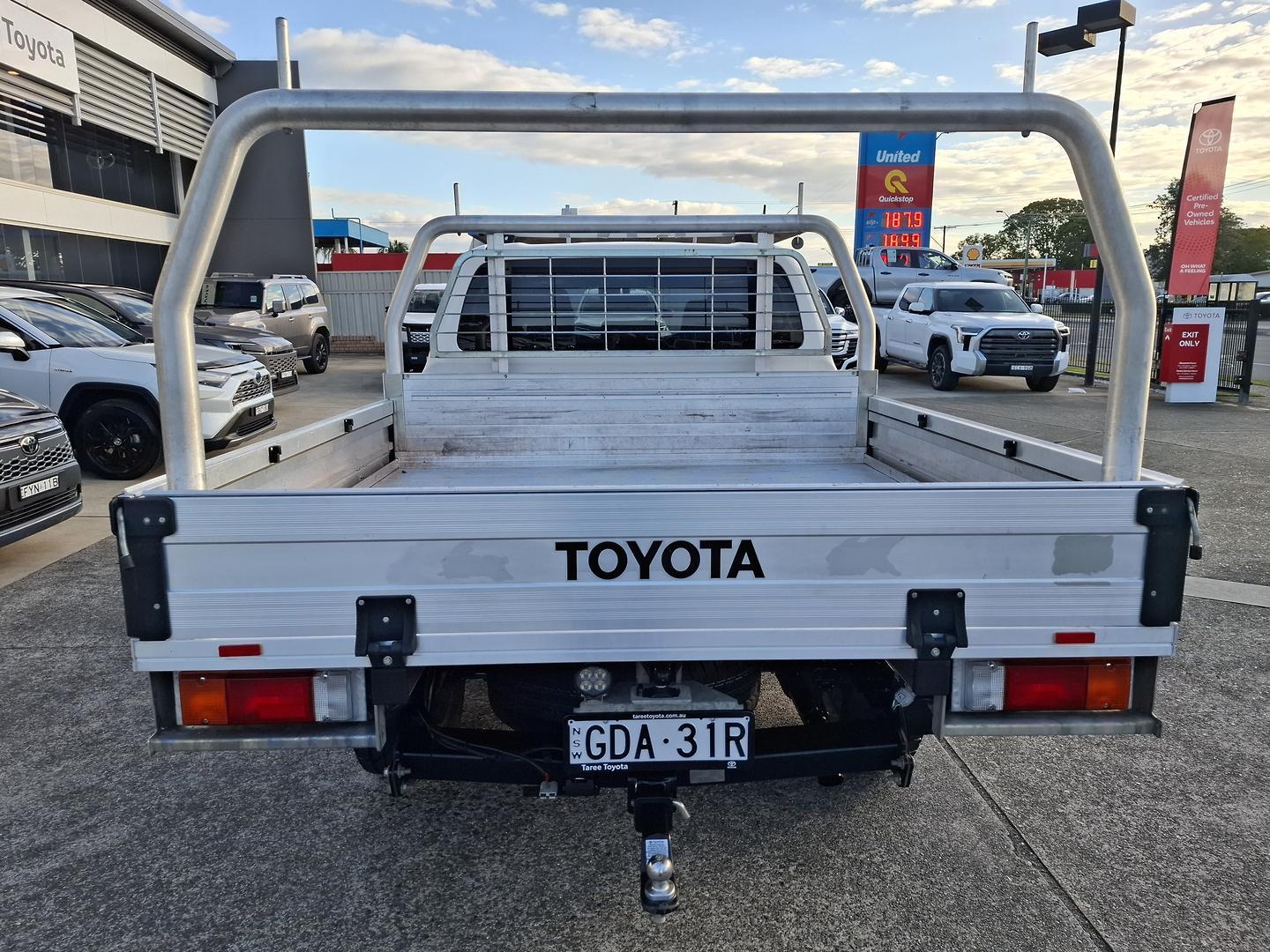 2021 Toyota Hilux SR5 in White
