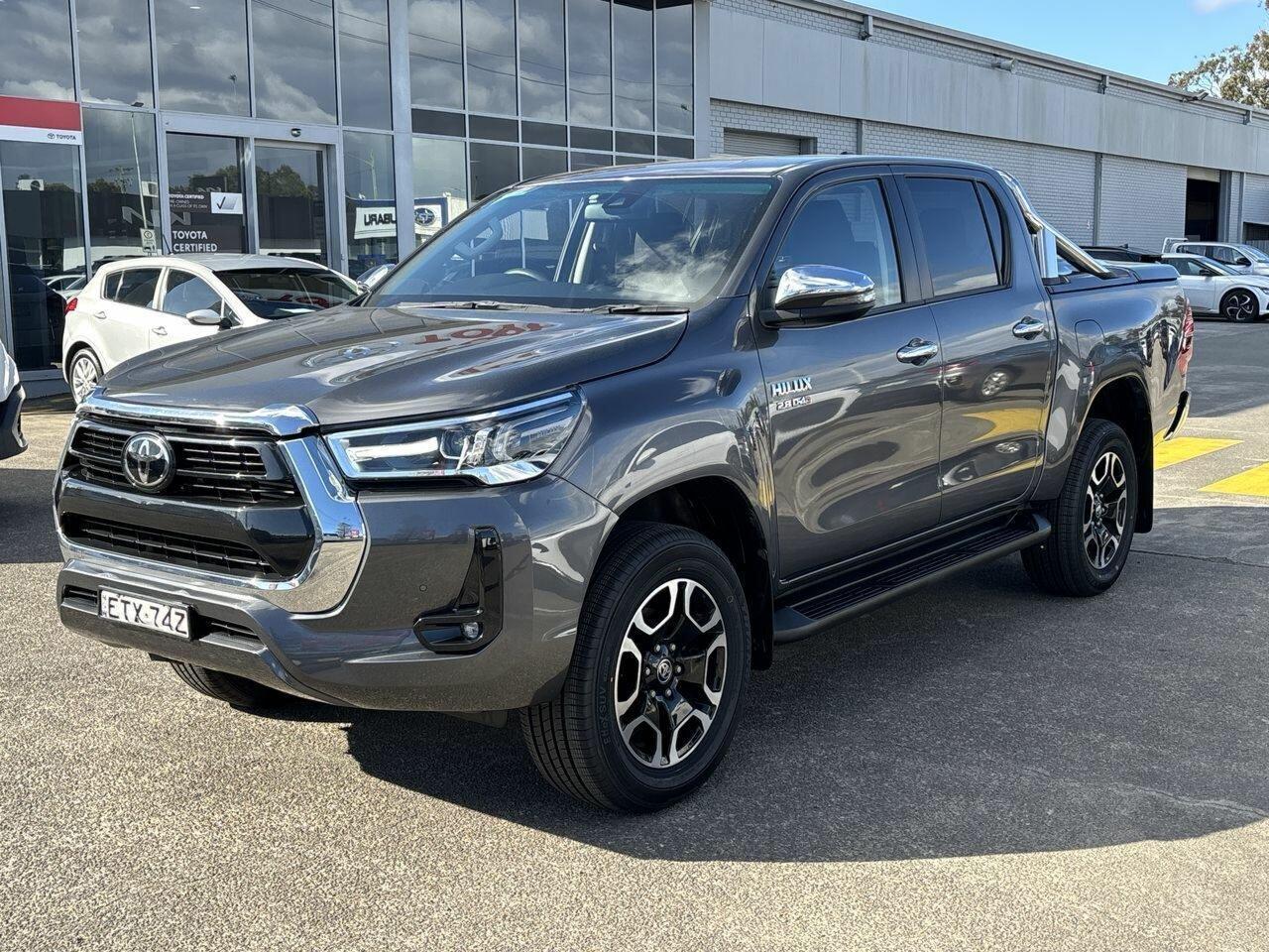 2022 Toyota Hilux SR5 in Silver
