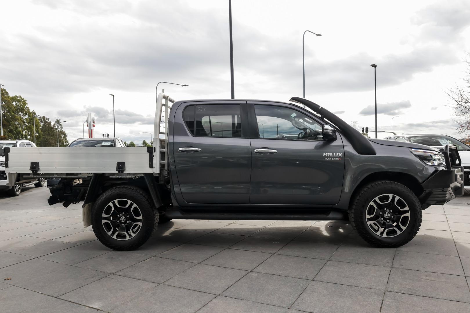 2022 Toyota Hilux SR5 in Silver