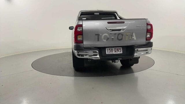 2023 Toyota Hilux SR5 in Silver