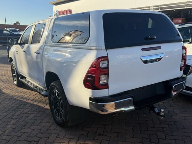 2020 Toyota Hilux SR5 in White