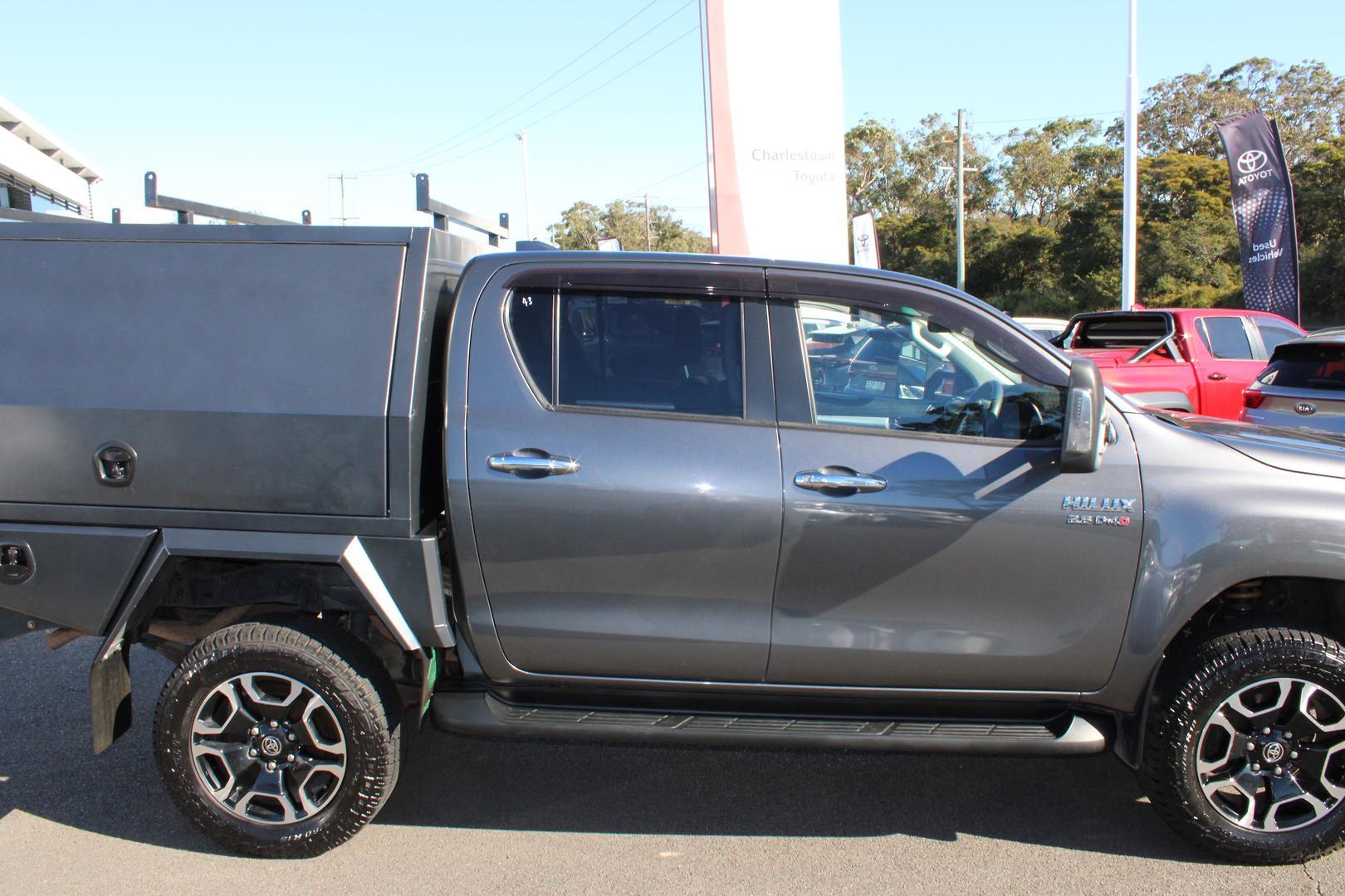 2021 Toyota Hilux SR5 in Silver