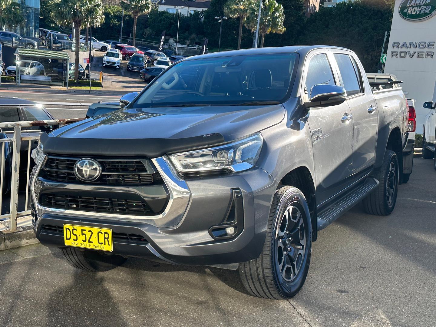 2022 Toyota Hilux SR5 in Silver