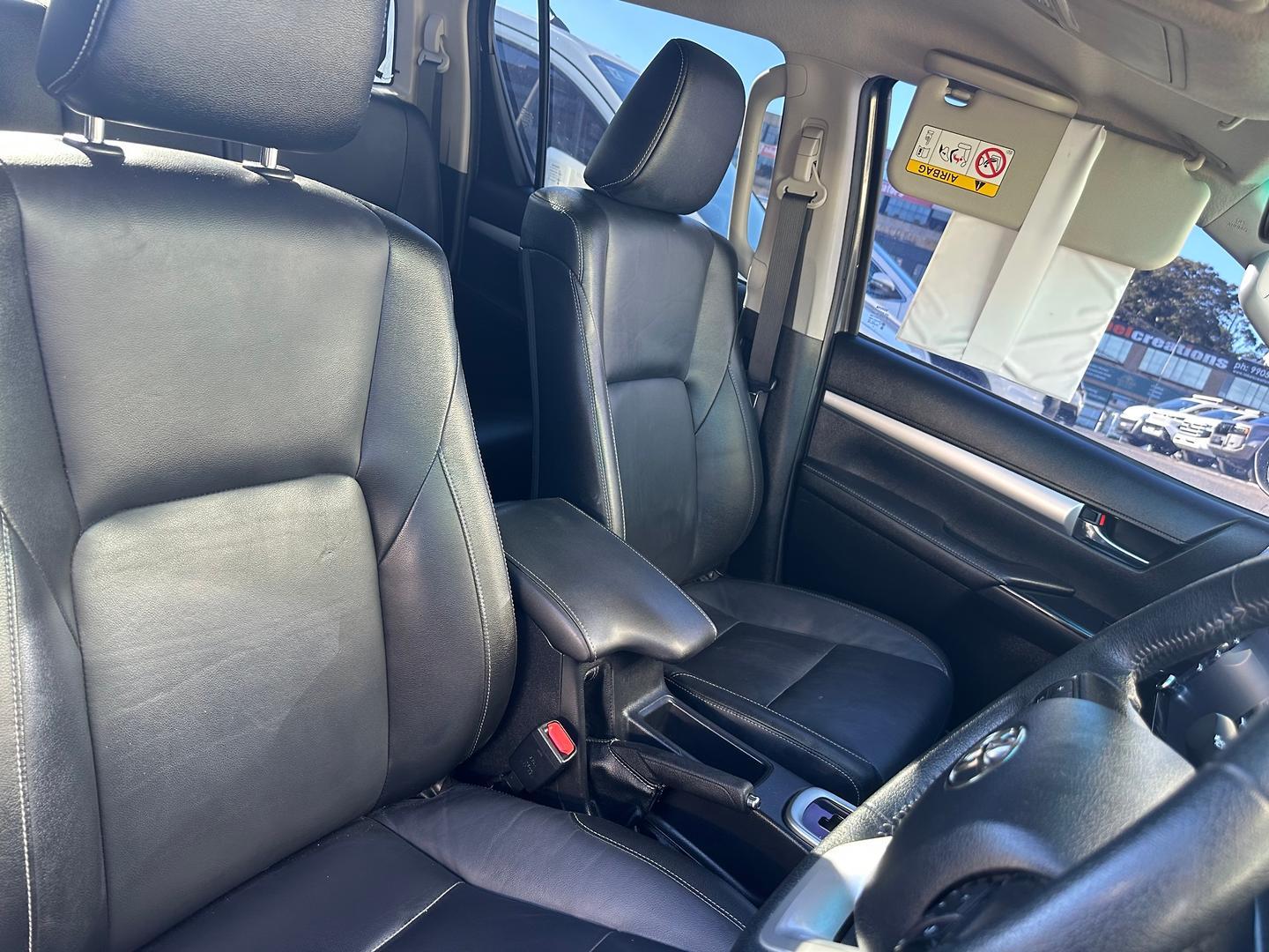2022 Toyota Hilux SR5 in Silver