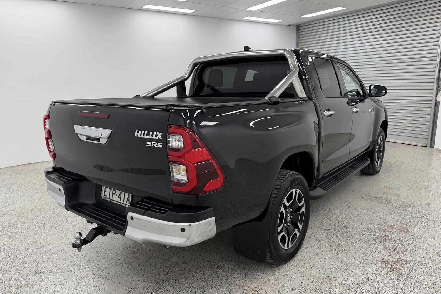 2022 Toyota Hilux SR5 in Black