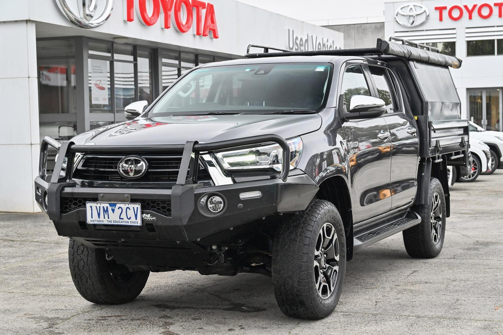 2022 Toyota Hilux SR5 in Silver