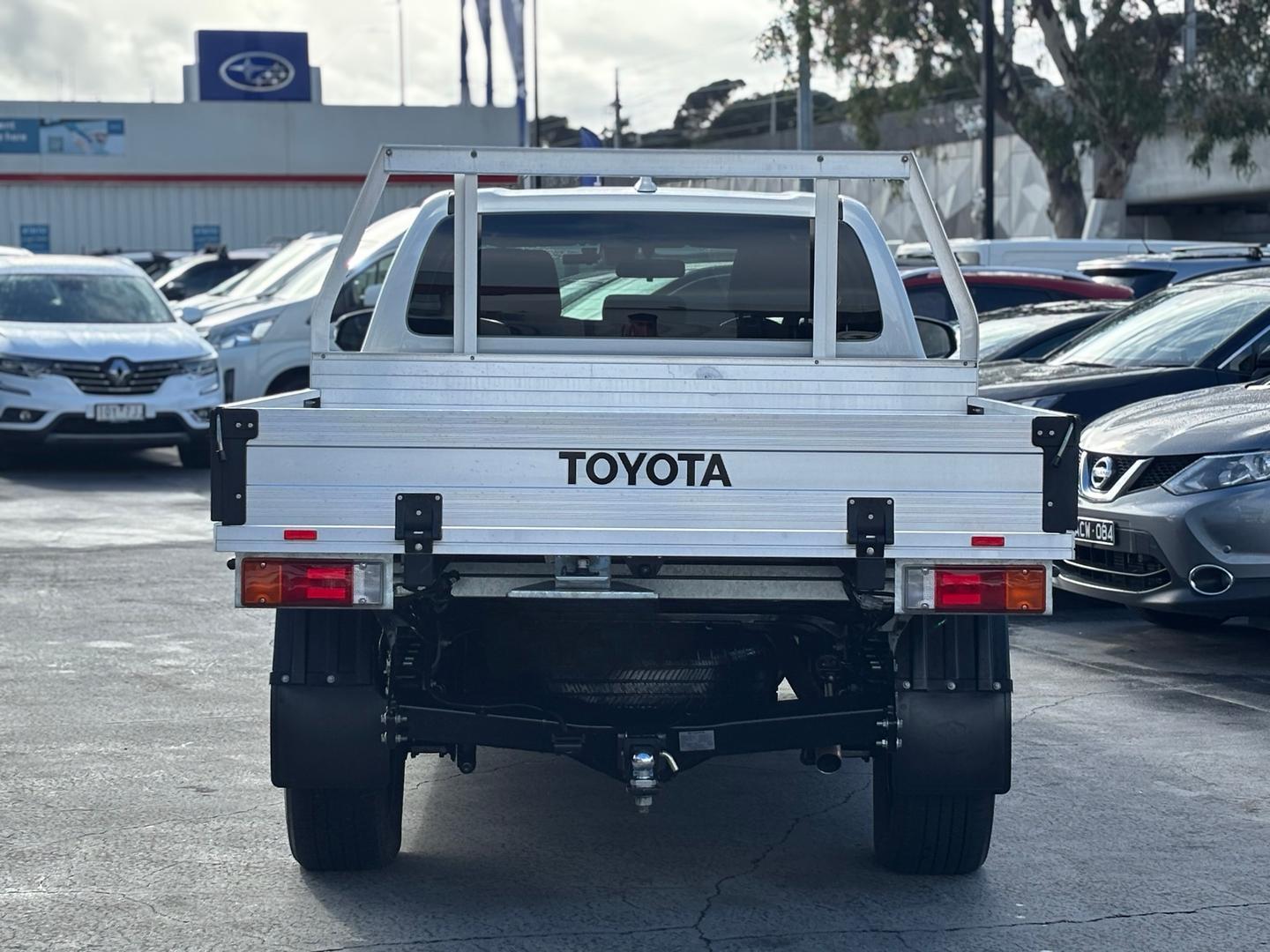 2023 Toyota Hilux SR5 in White
