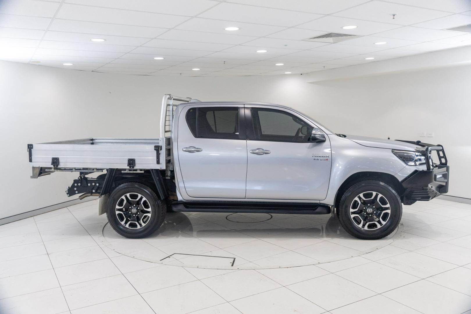 2023 Toyota Hilux SR5 in Silver