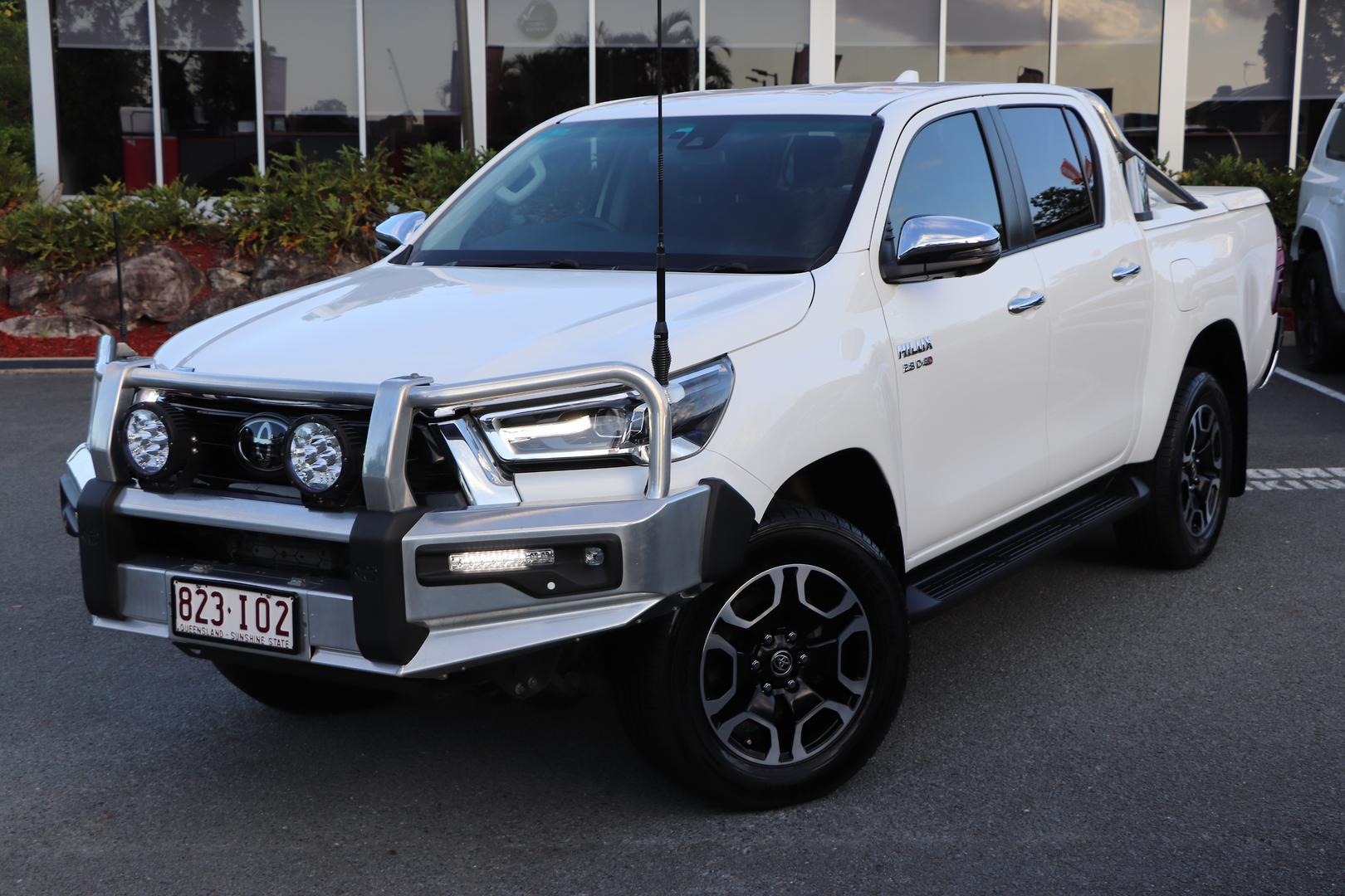 2022 Toyota Hilux SR5 in White