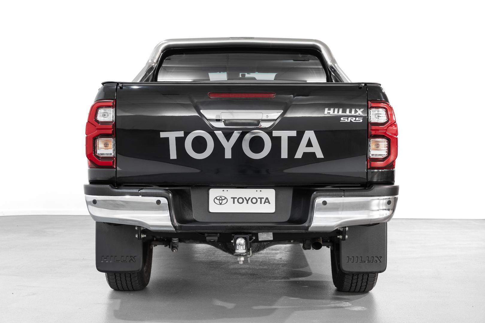 2020 Toyota Hilux SR5 in Black