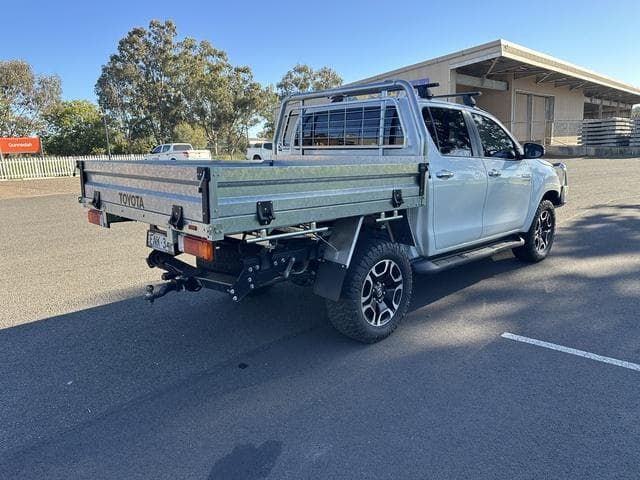 2021 Toyota Hilux SR5 in White