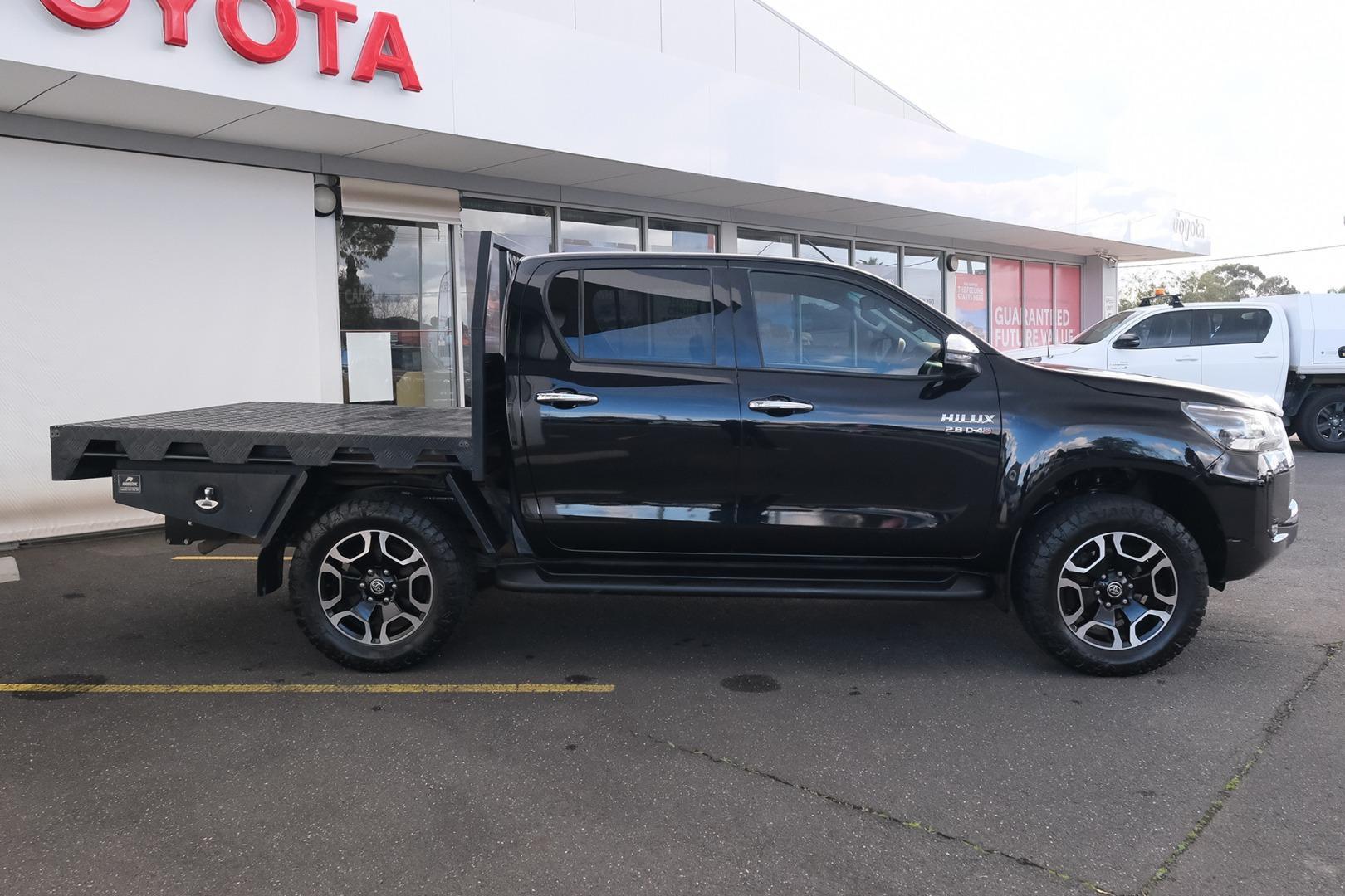 2021 Toyota Hilux SR5 in Black