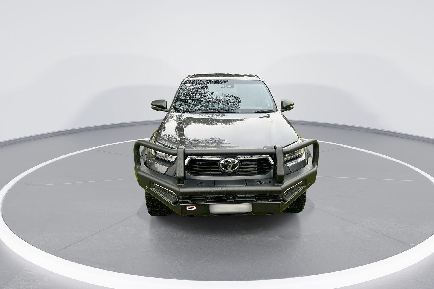 2022 Toyota Hilux Rogue in Silver