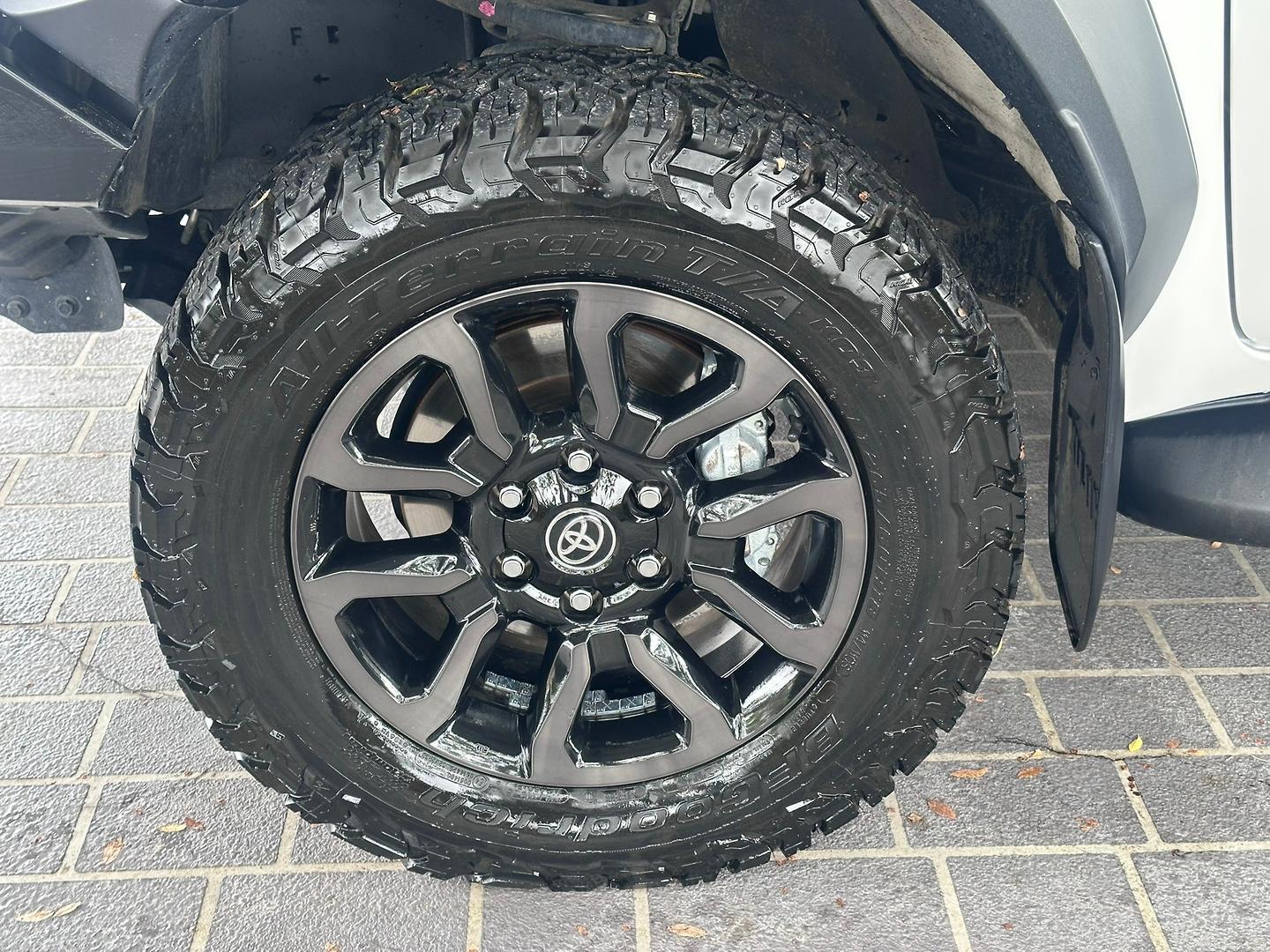 2023 Toyota Hilux Rogue in White