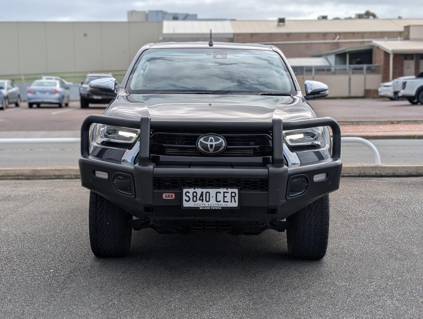 2020 Toyota Hilux SR5 in Silver