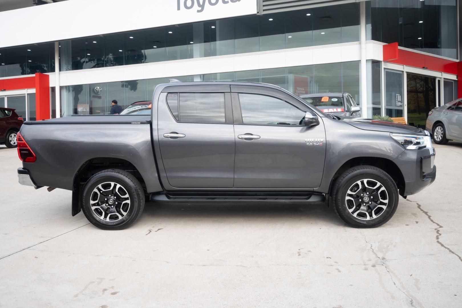 2022 Toyota Hilux SR5 in Silver