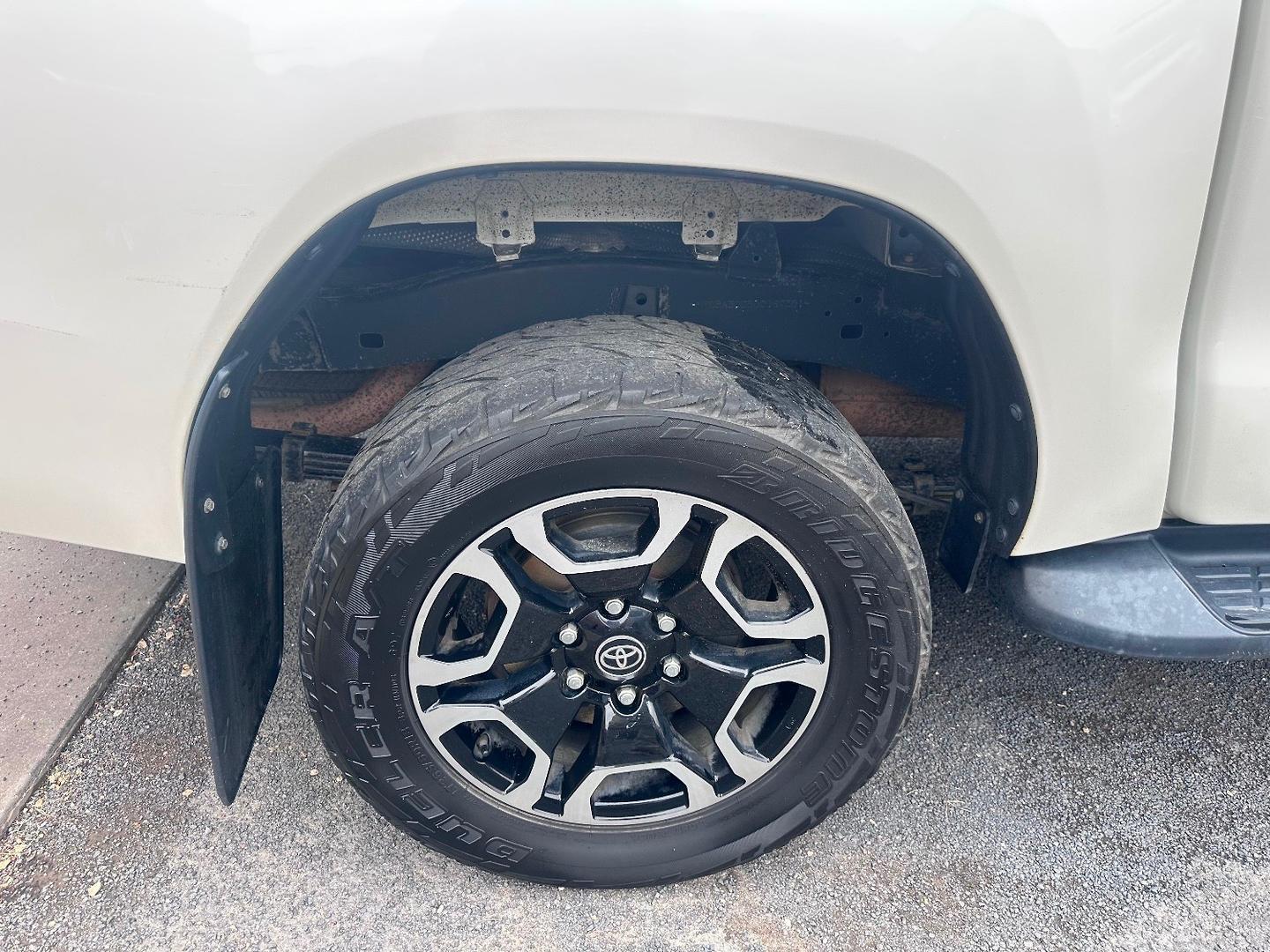 2022 Toyota Hilux SR5 in White