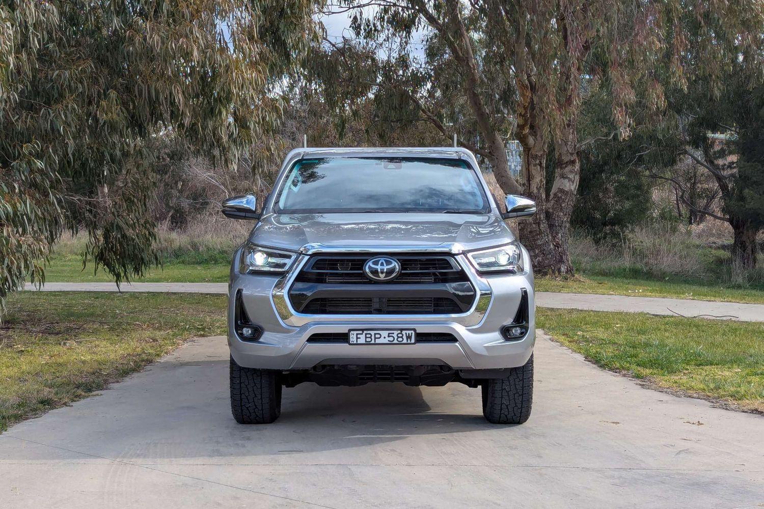 2022 Toyota Hilux SR5 in Silver
