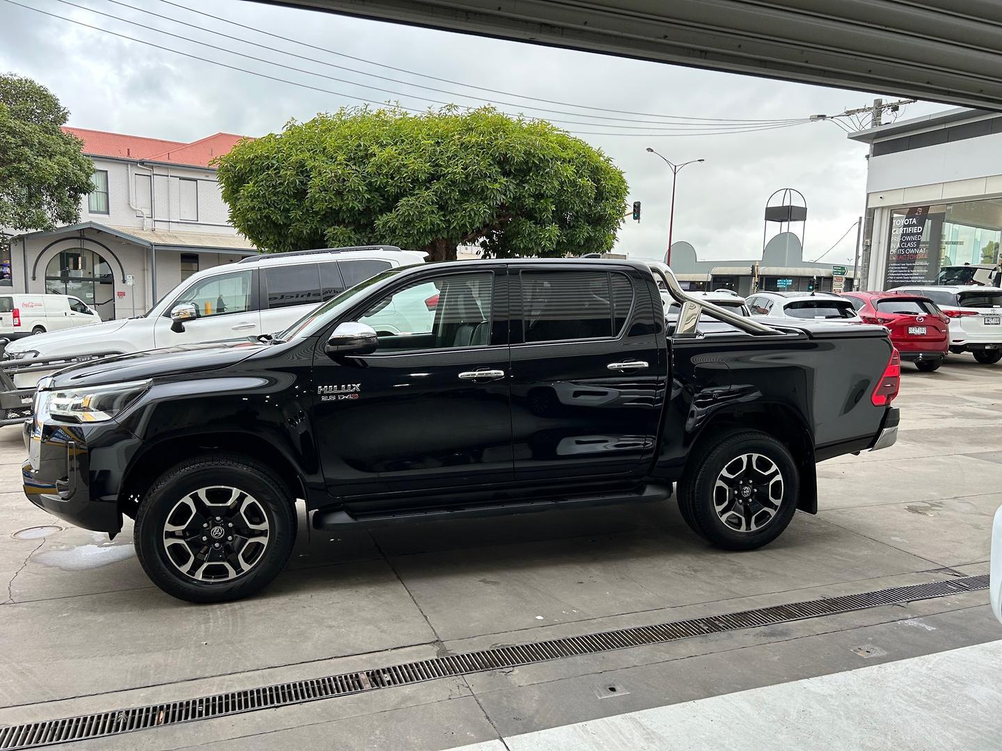 2023 Toyota Hilux SR5 in Black