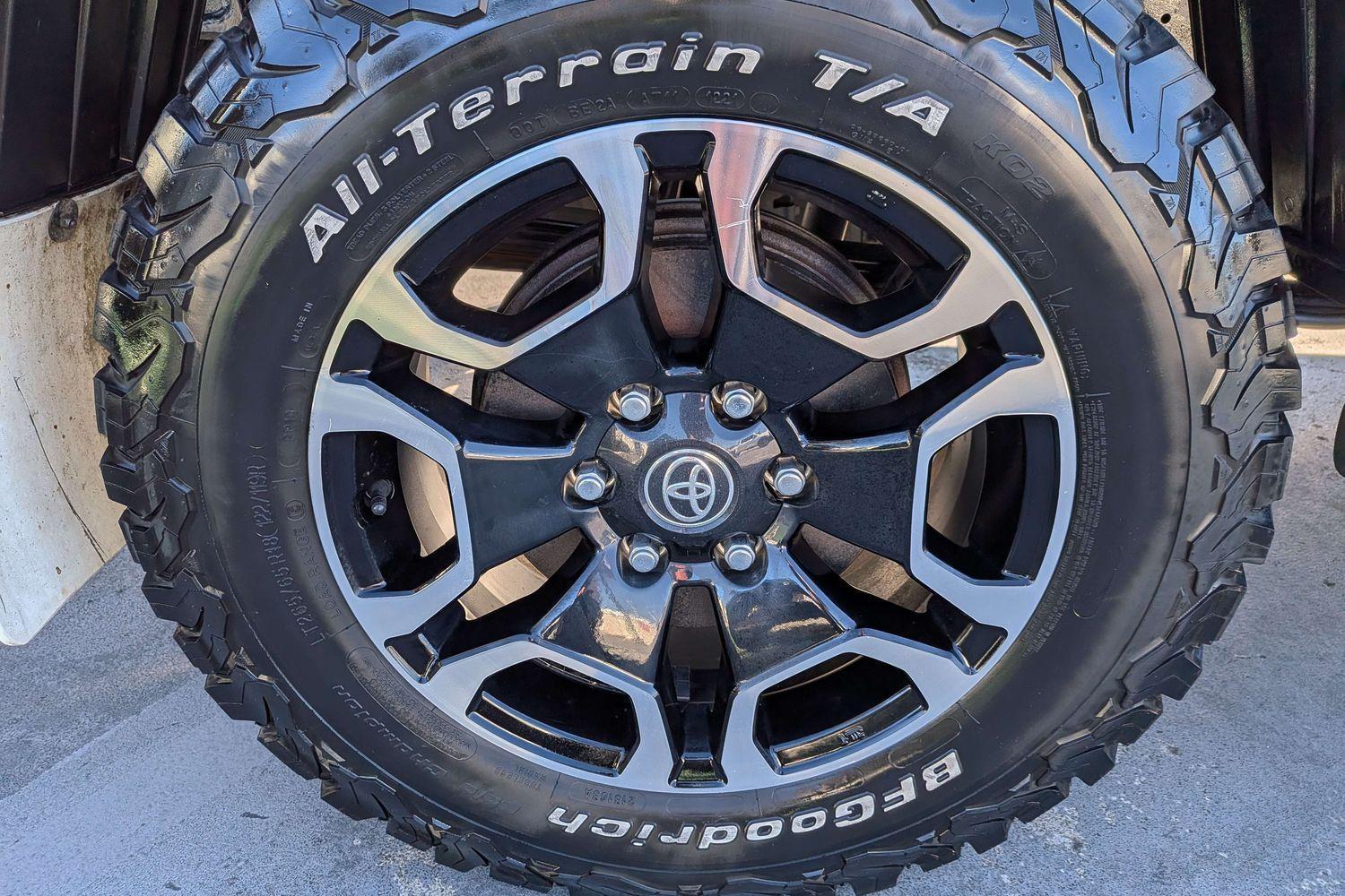 2021 Toyota Hilux SR5 in Black