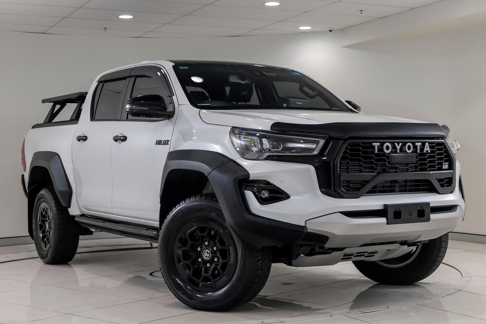 2024 Toyota Hilux GR-S in Two Tone White