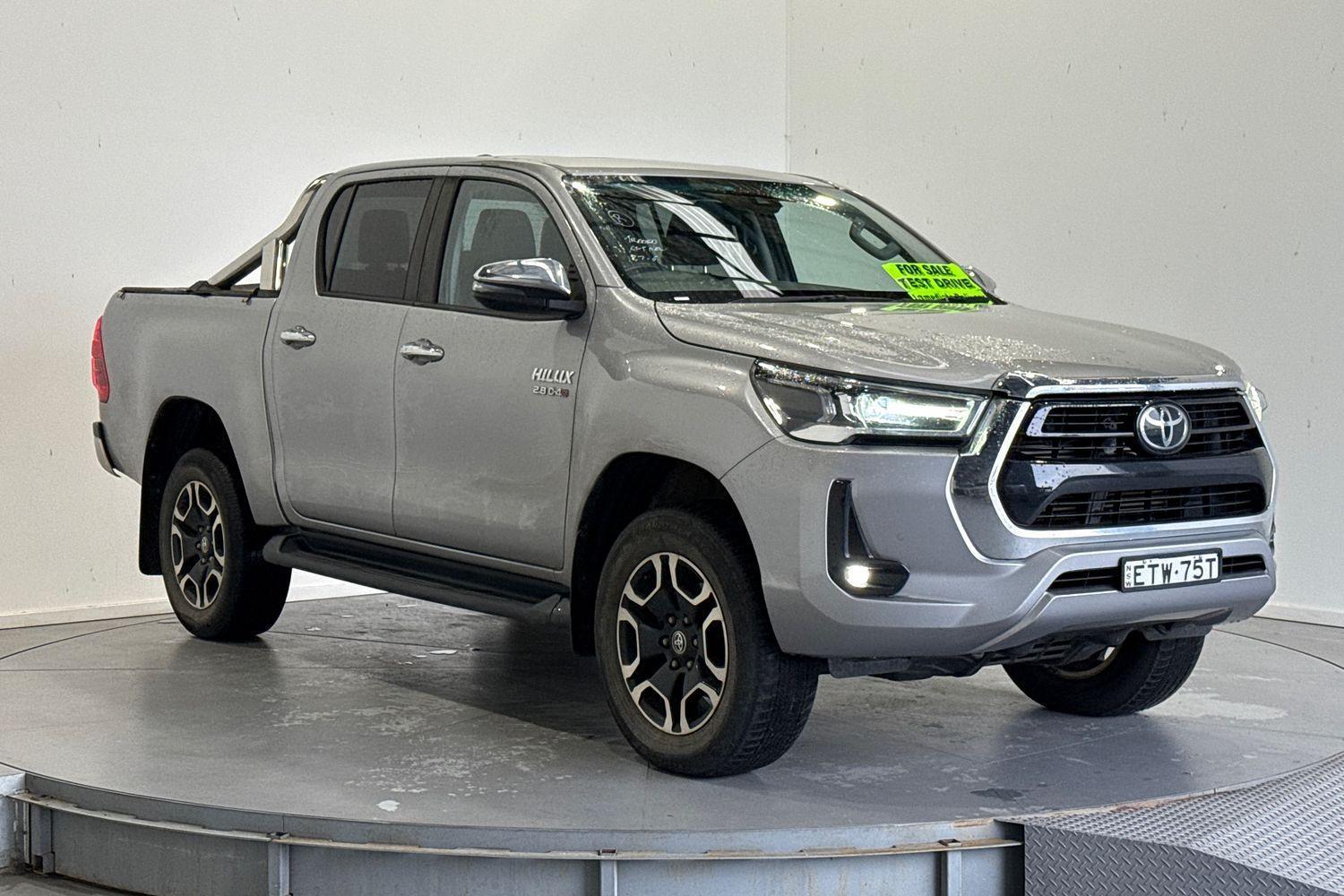 2022 Toyota Hilux SR5 in Silver