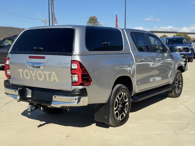 2023 Toyota Hilux SR5 in Silver