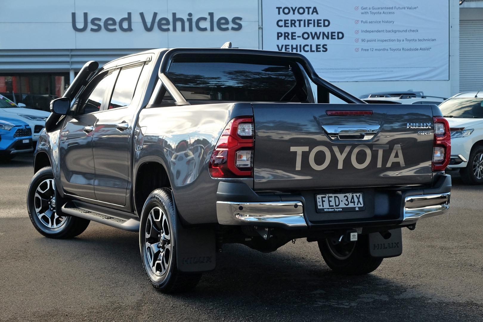 2023 Toyota Hilux SR5 in Silver
