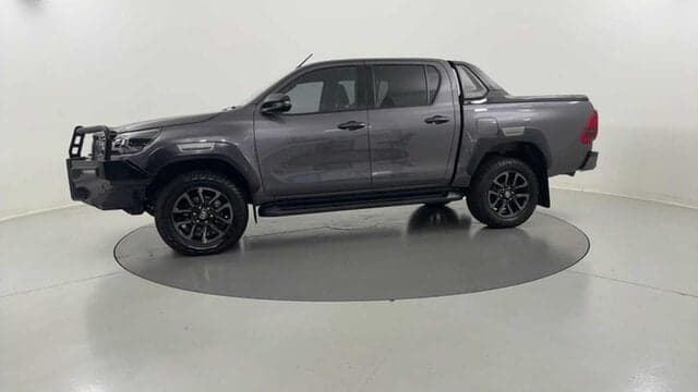 2021 Toyota Hilux Rogue in Silver