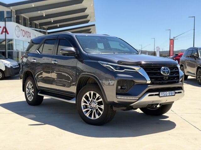 2025 Toyota Fortuner Crusade in Silver