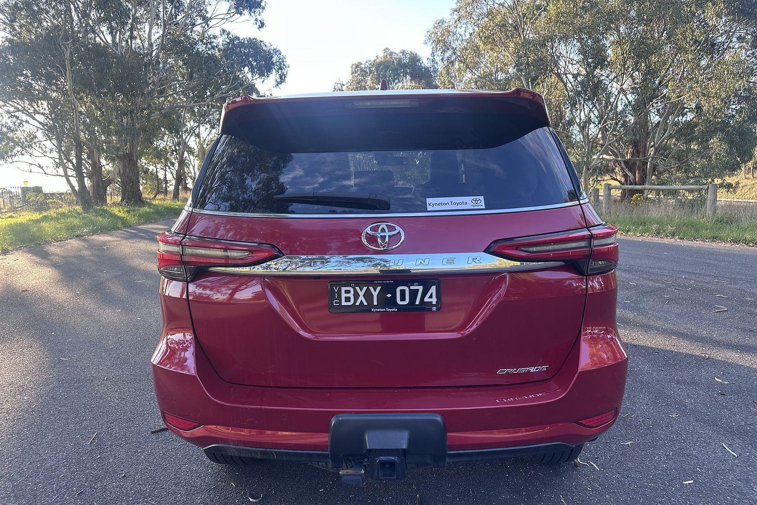 2022 Toyota Fortuner Crusade in Red