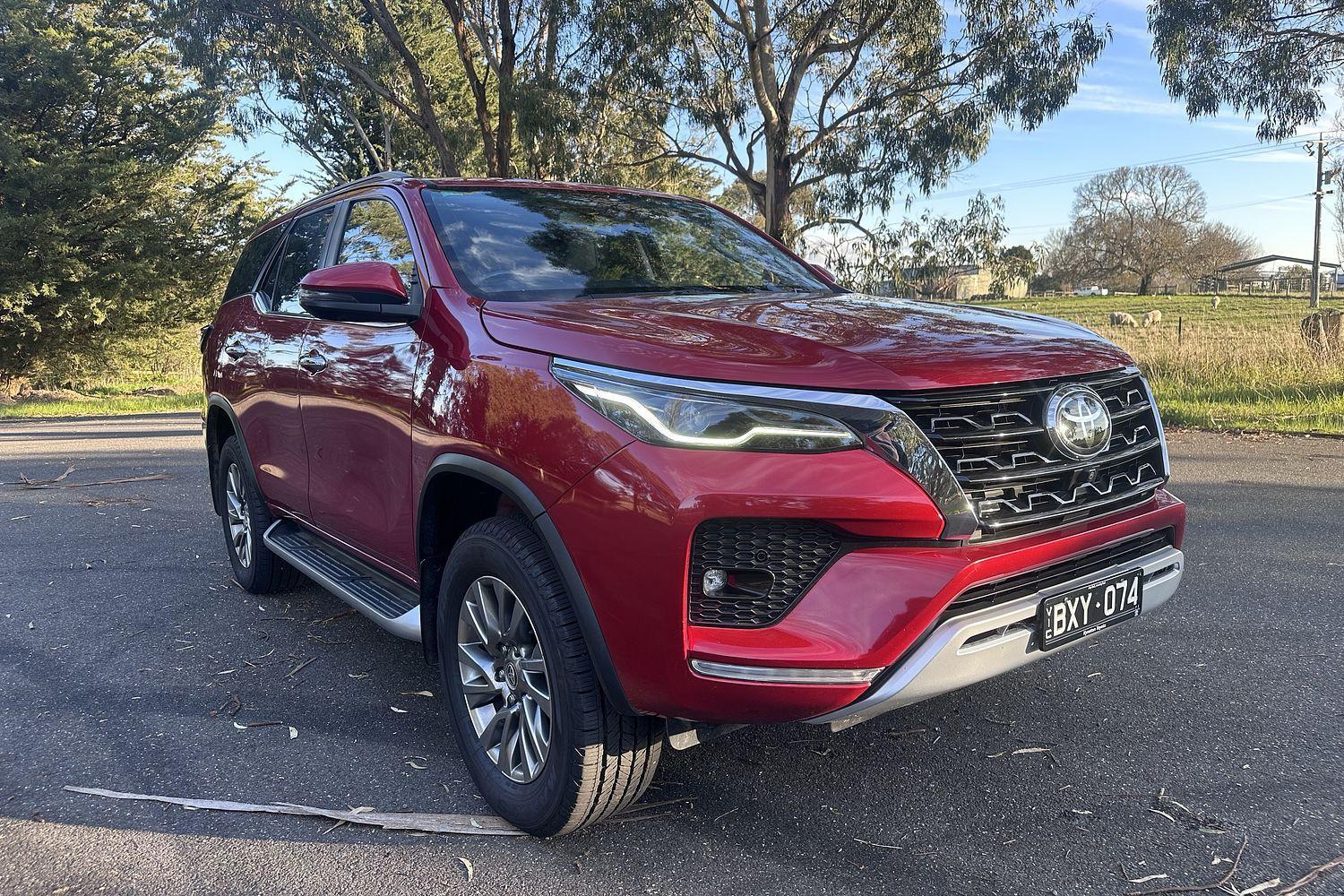2022 Toyota Fortuner Crusade in Red