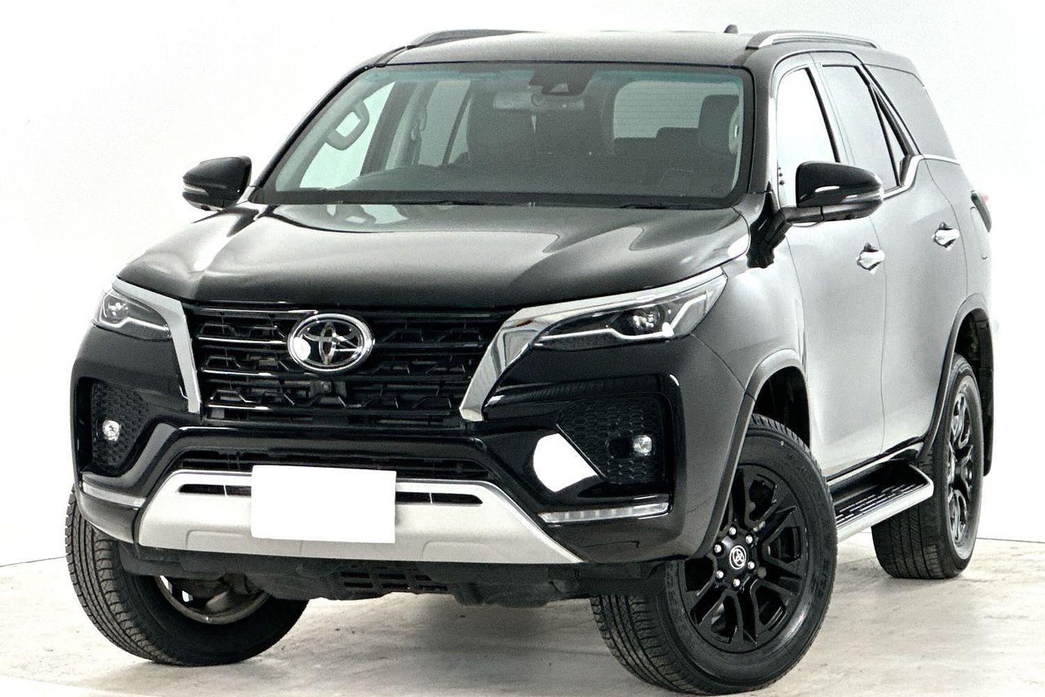 2023 Toyota Fortuner Crusade in Black