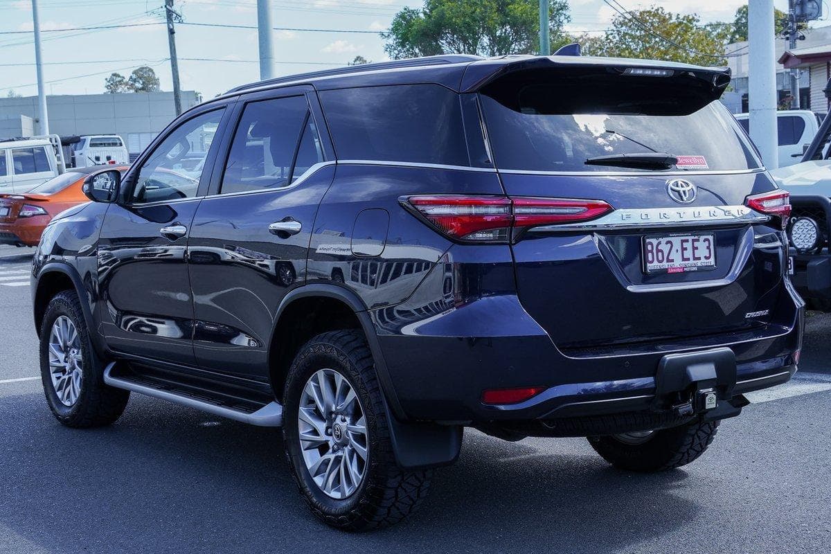 2022 Toyota Fortuner Crusade in Blue