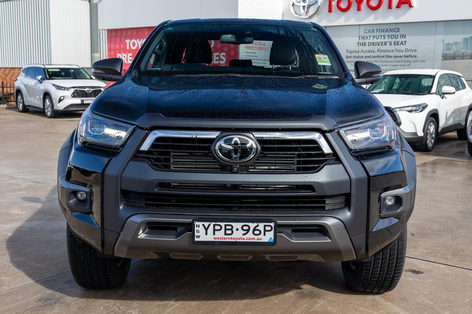 2025 Toyota Hilux Rogue in Black