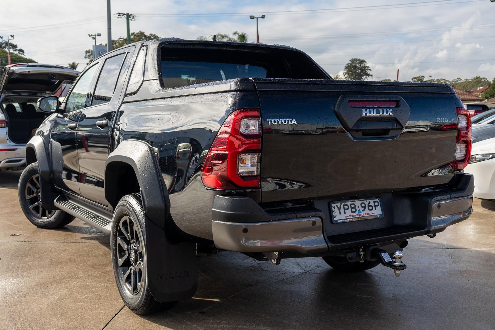 2025 Toyota Hilux Rogue in Black
