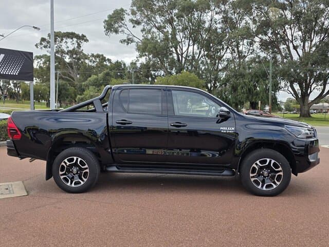 2025 Toyota Hilux SR5 in Black