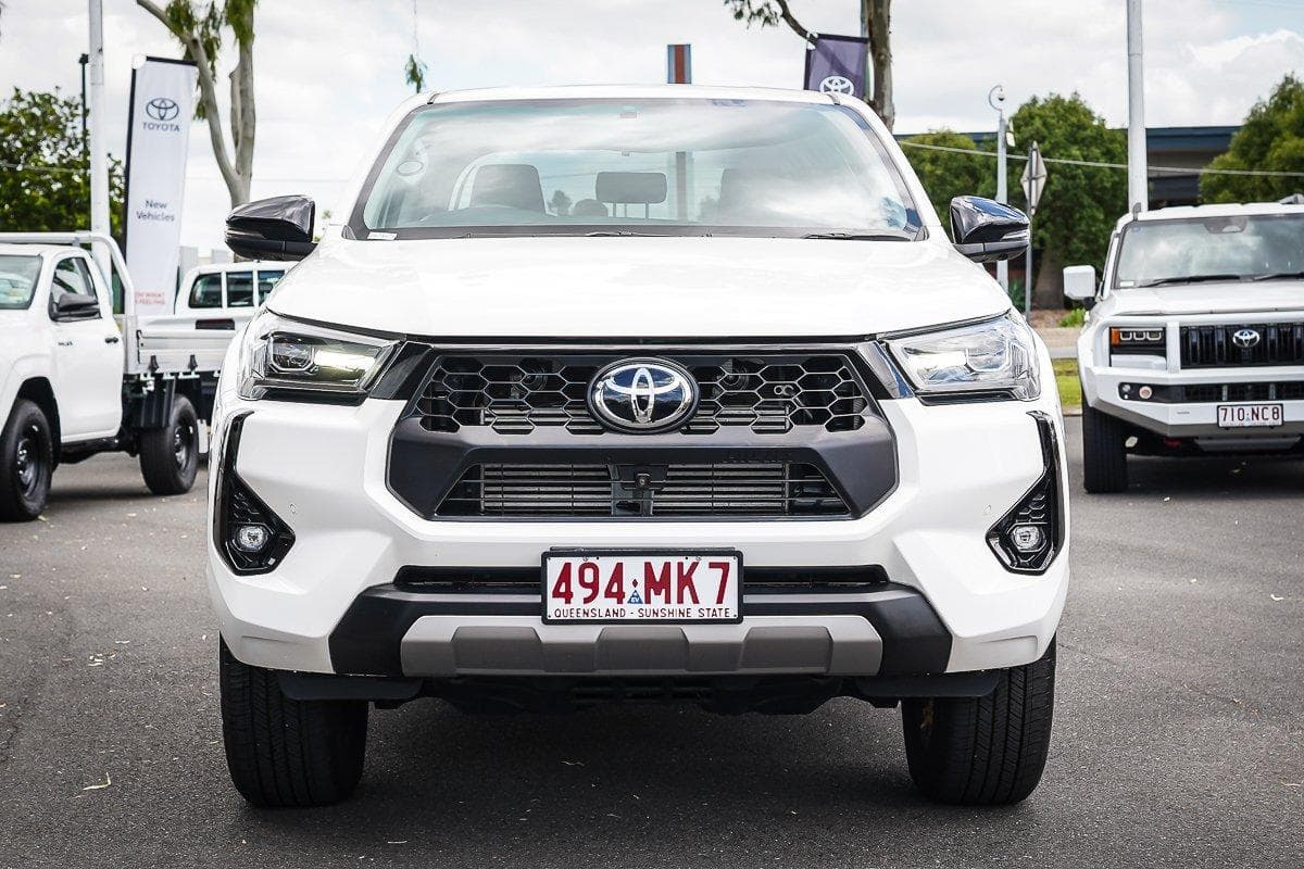 2024 Toyota Hilux SR5 in White