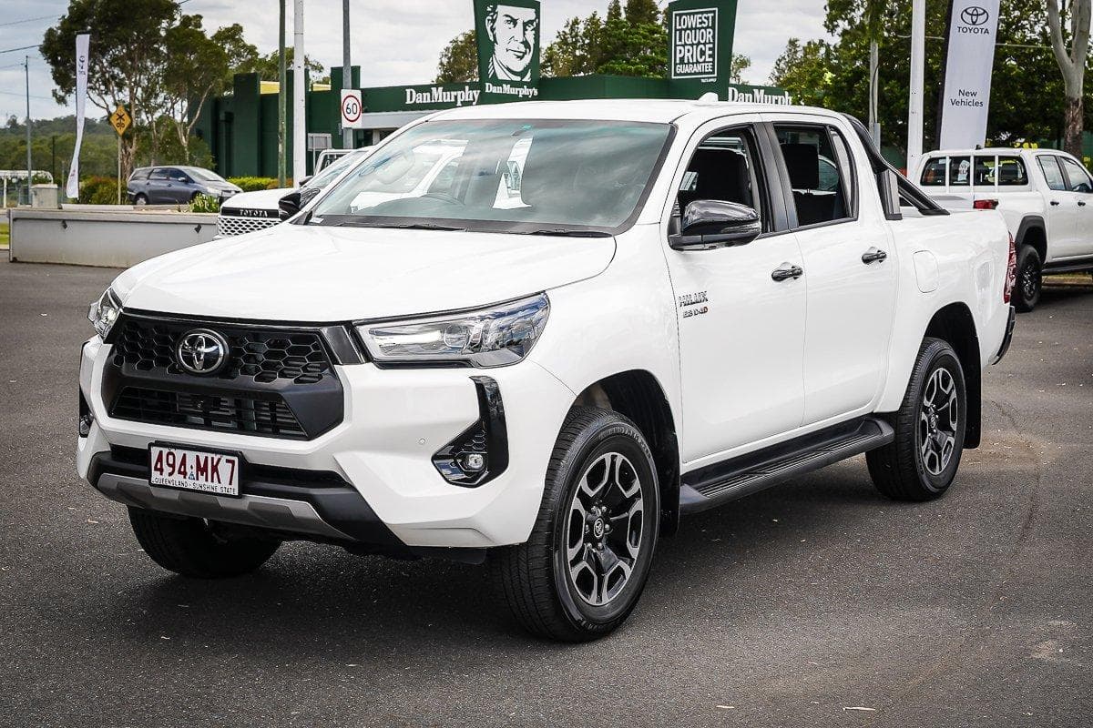 2024 Toyota Hilux SR5 in White