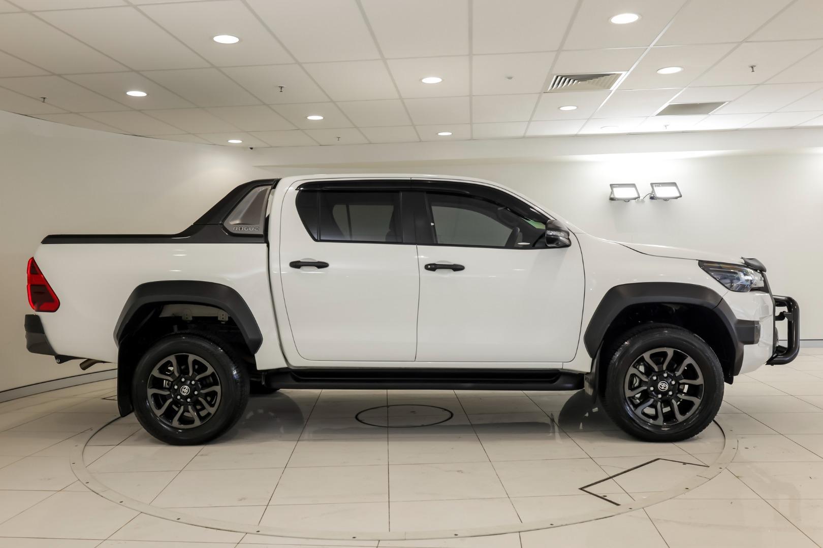 2025 Toyota Hilux Rogue in White