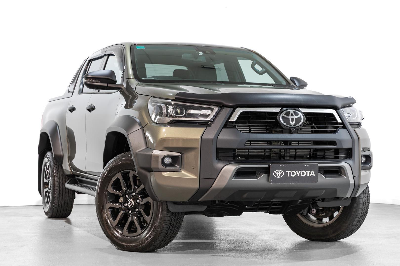 2025 Toyota Hilux Rogue in Brown