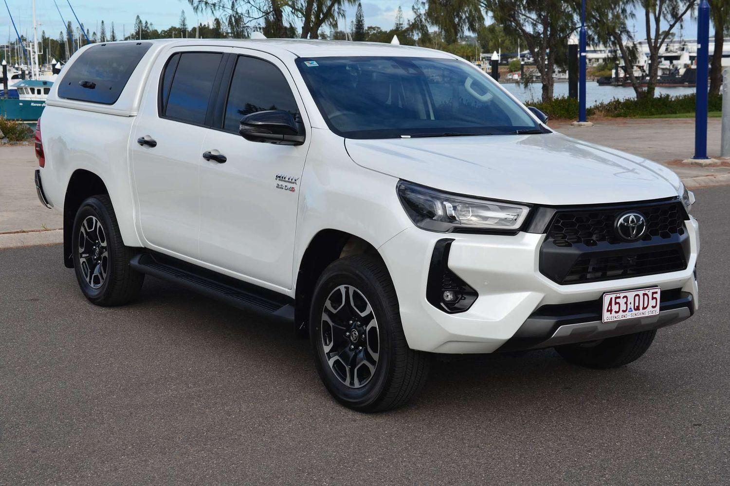 2024 Toyota Hilux SR5 in White