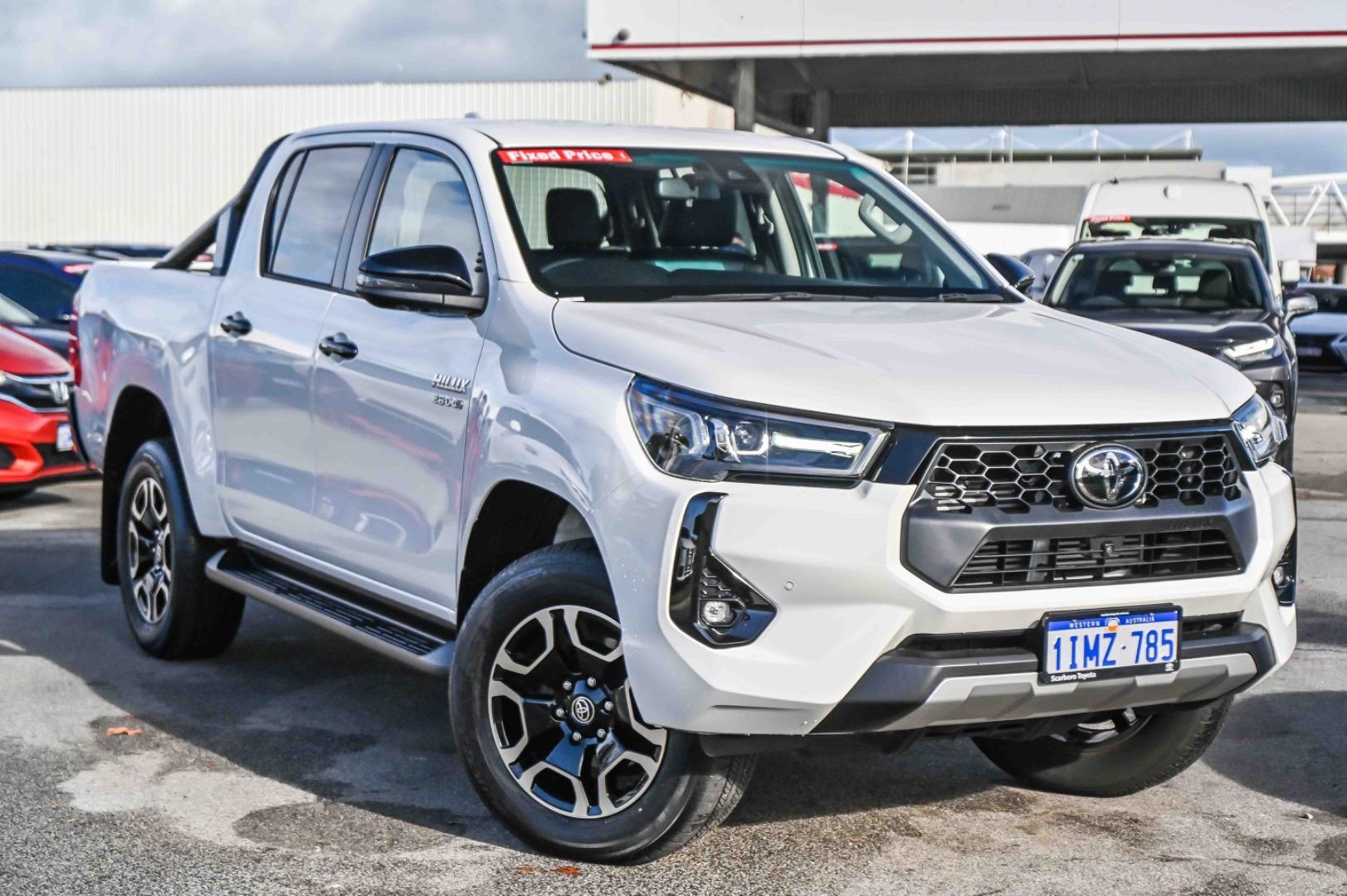 2024 Toyota Hilux SR5 in White