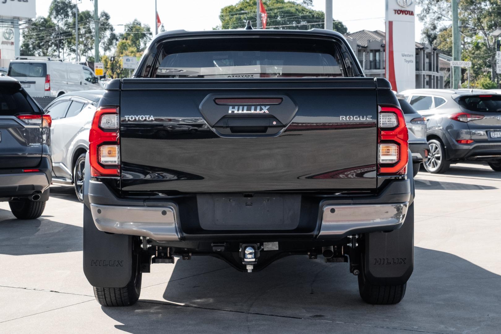 2025 Toyota Hilux Rogue in Black